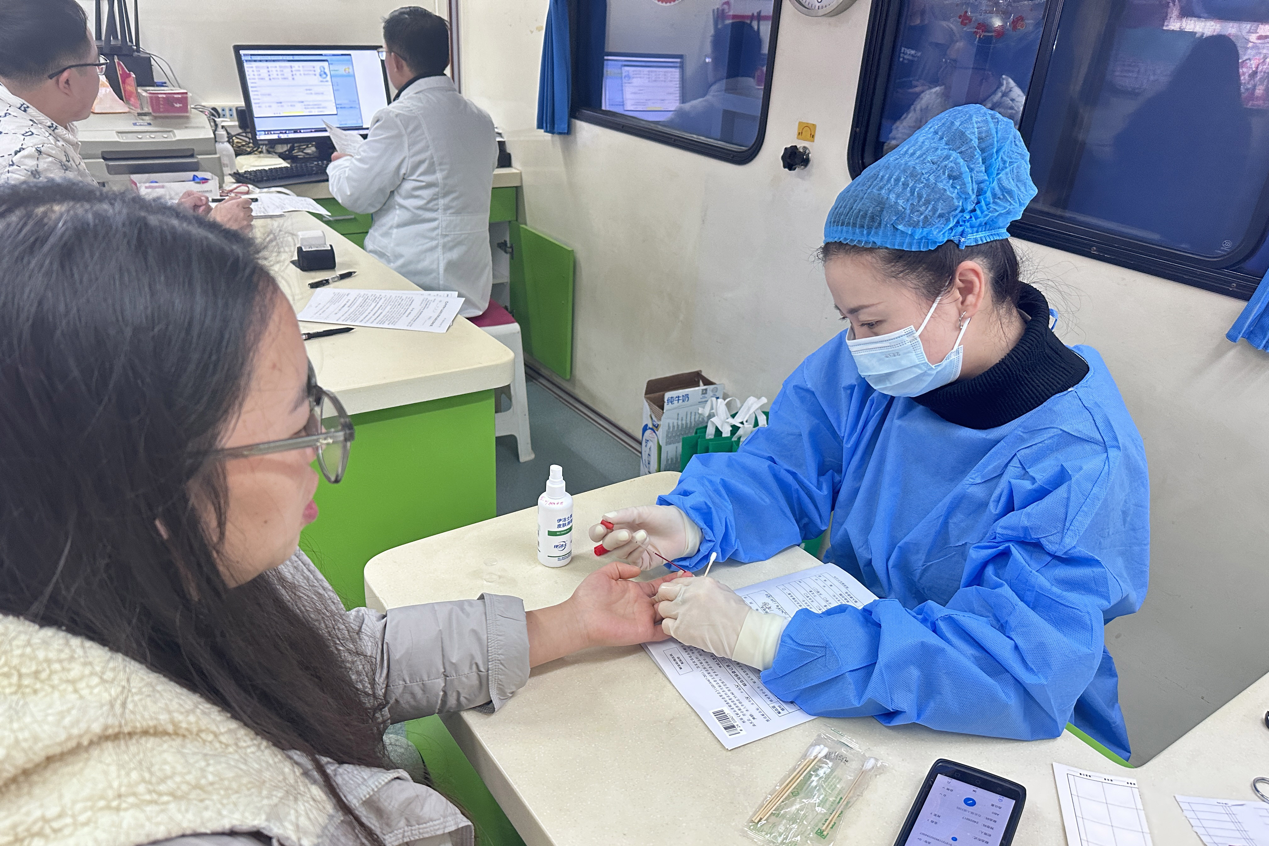 冬日暖陽，獻血傳遞愛心正能量